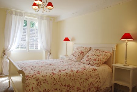  Bedroom at Les Jardins du Val Bed and Breakfast