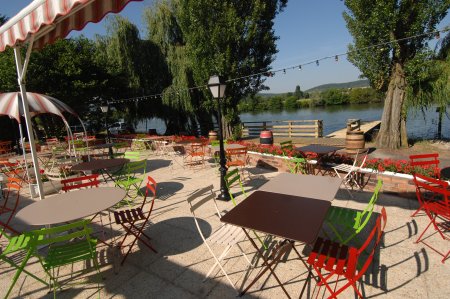 La terrasse de l'auberge des Cannisses